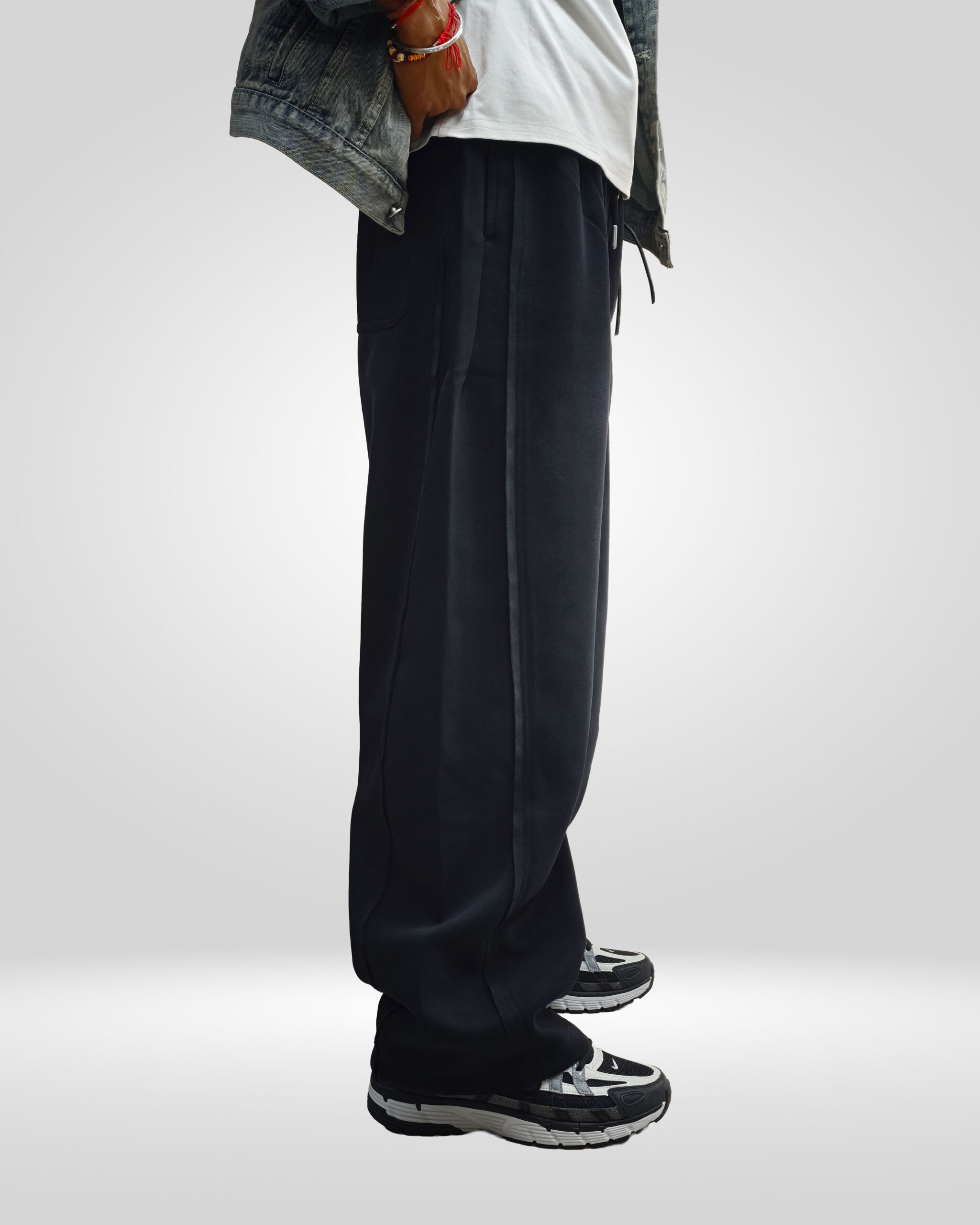 Rumore Essential Wide-Leg Sweatpants - Image 4